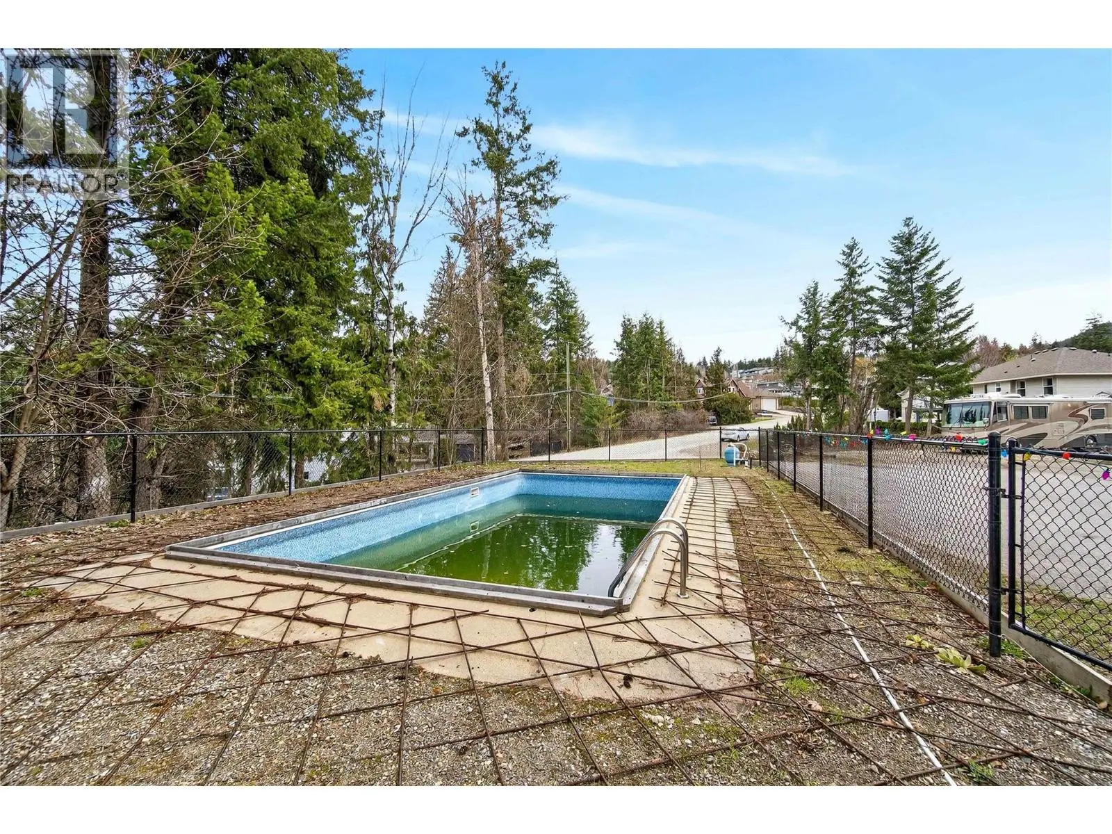 1040 Old Auto Road Se. Salmon Arm, British Columbia