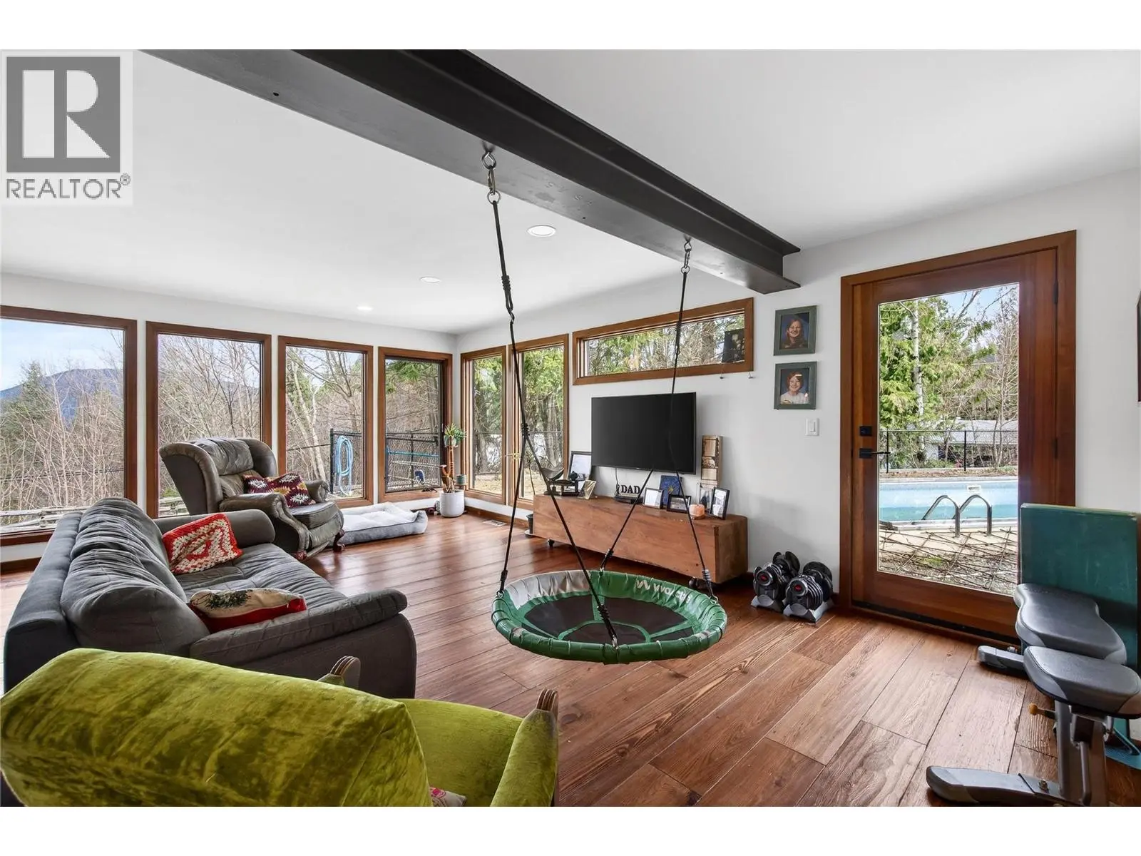 1040 Old Auto Road Se. Salmon Arm, British Columbia