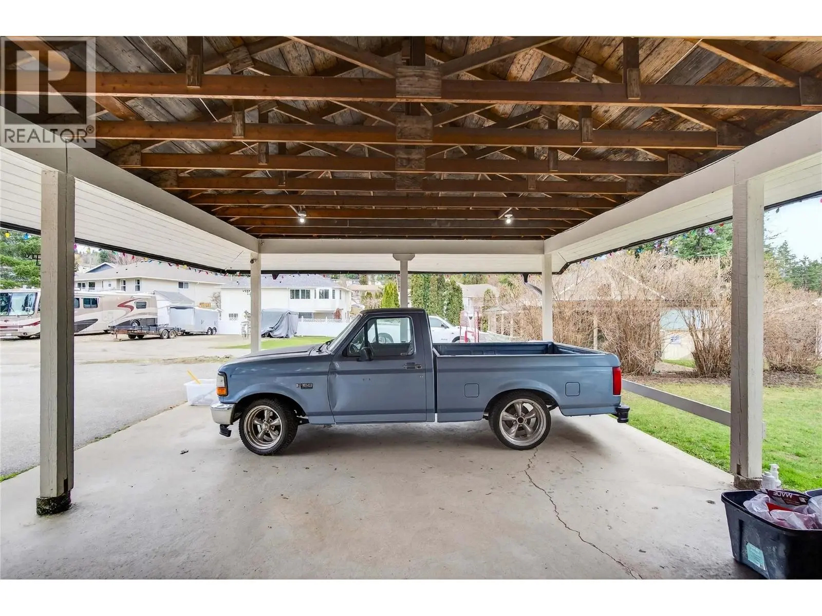 1040 Old Auto Road Se. Salmon Arm, British Columbia