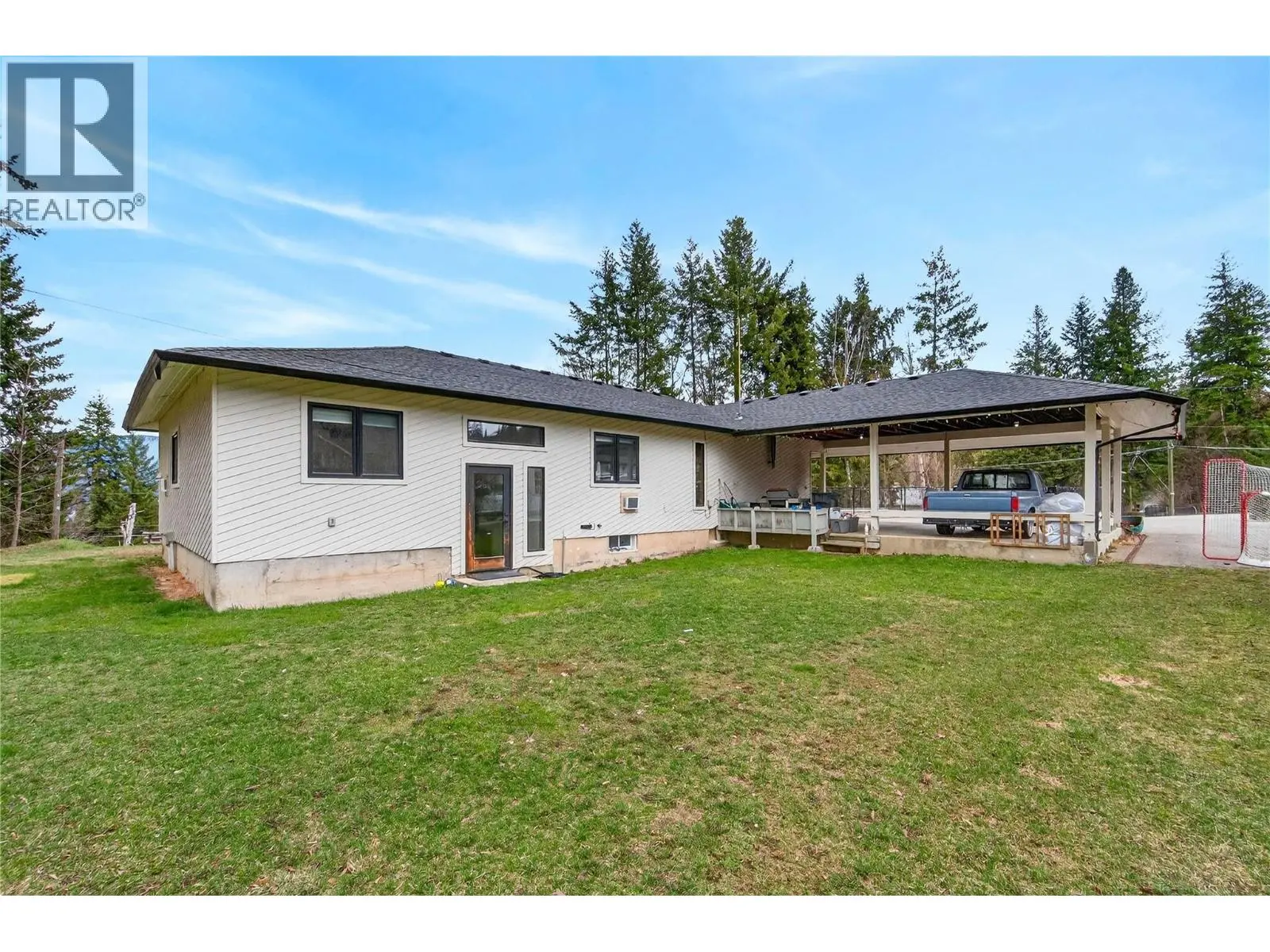 1040 Old Auto Road Se. Salmon Arm, British Columbia