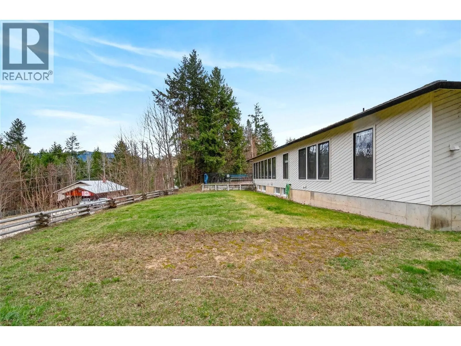 1040 Old Auto Road Se. Salmon Arm, British Columbia
