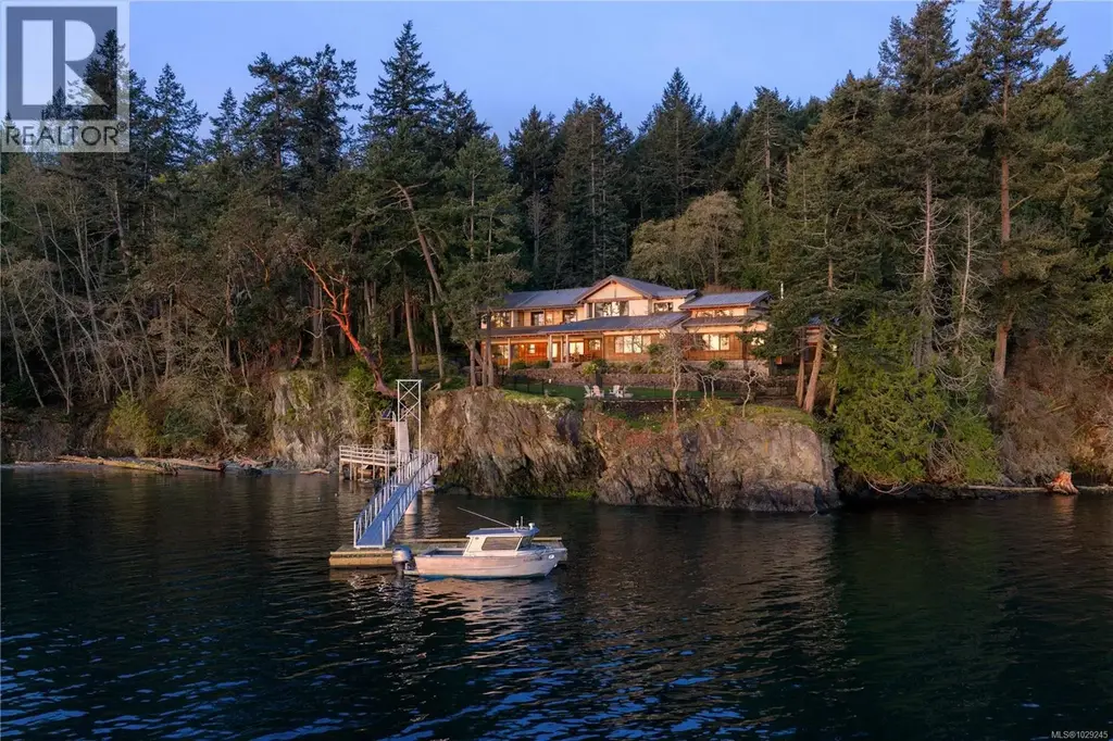 250 Holmes Rd, Salt Spring