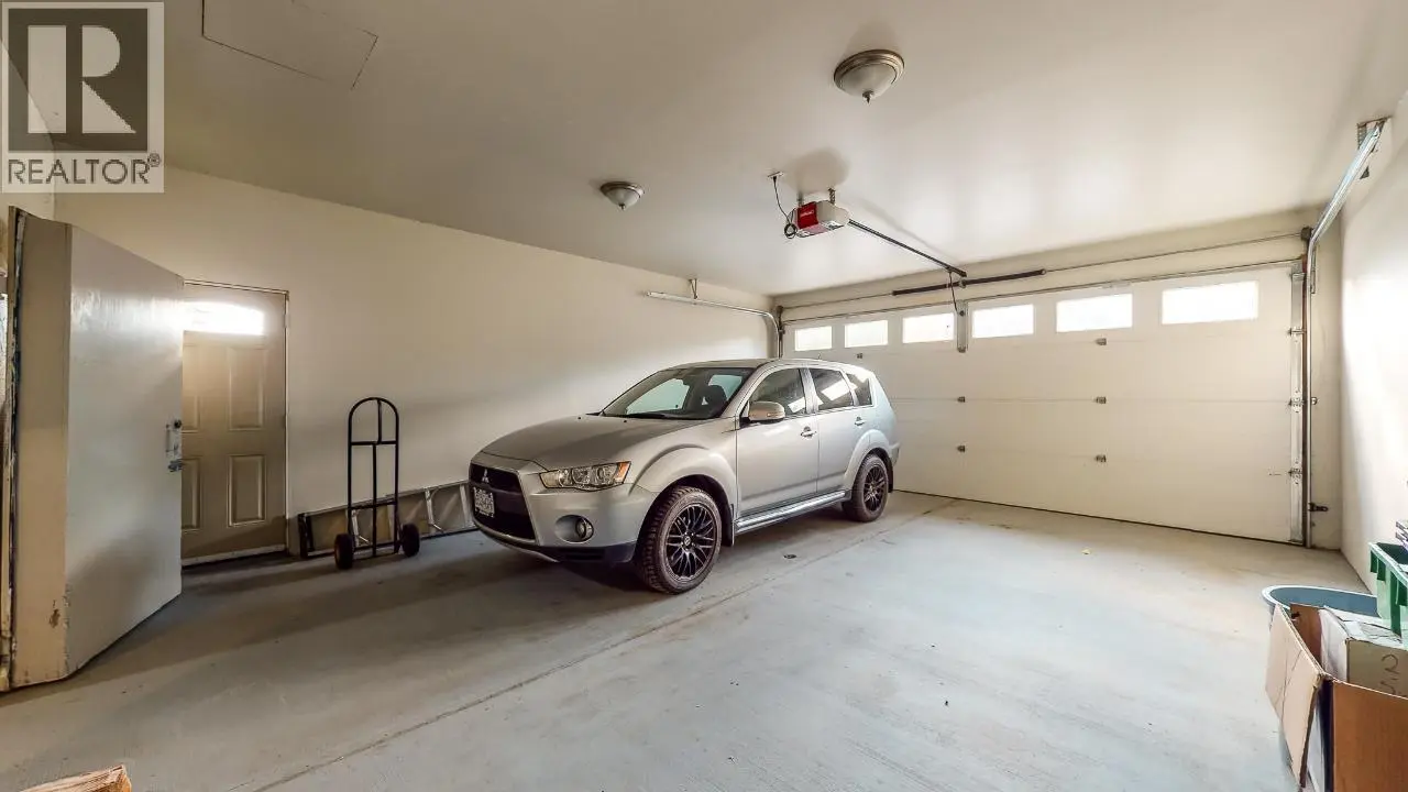 7231 Island Road. Oliver, British Columbia