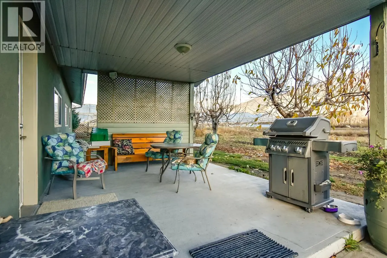 7231 Island Road. Oliver, British Columbia