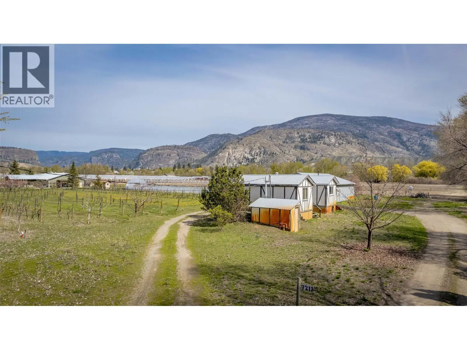 7231 Island Road. Oliver, British Columbia