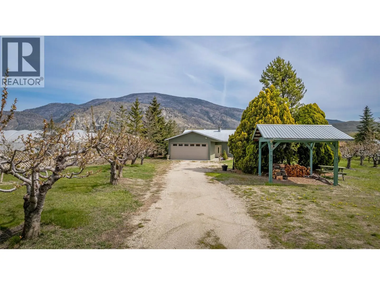 7231 Island Road. Oliver, British Columbia