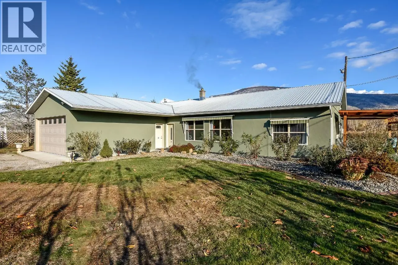 7231 Island Road. Oliver, British Columbia