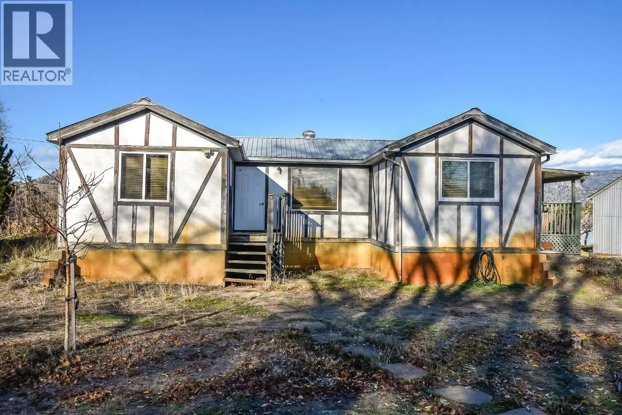 7231 Island Road. Oliver, British Columbia