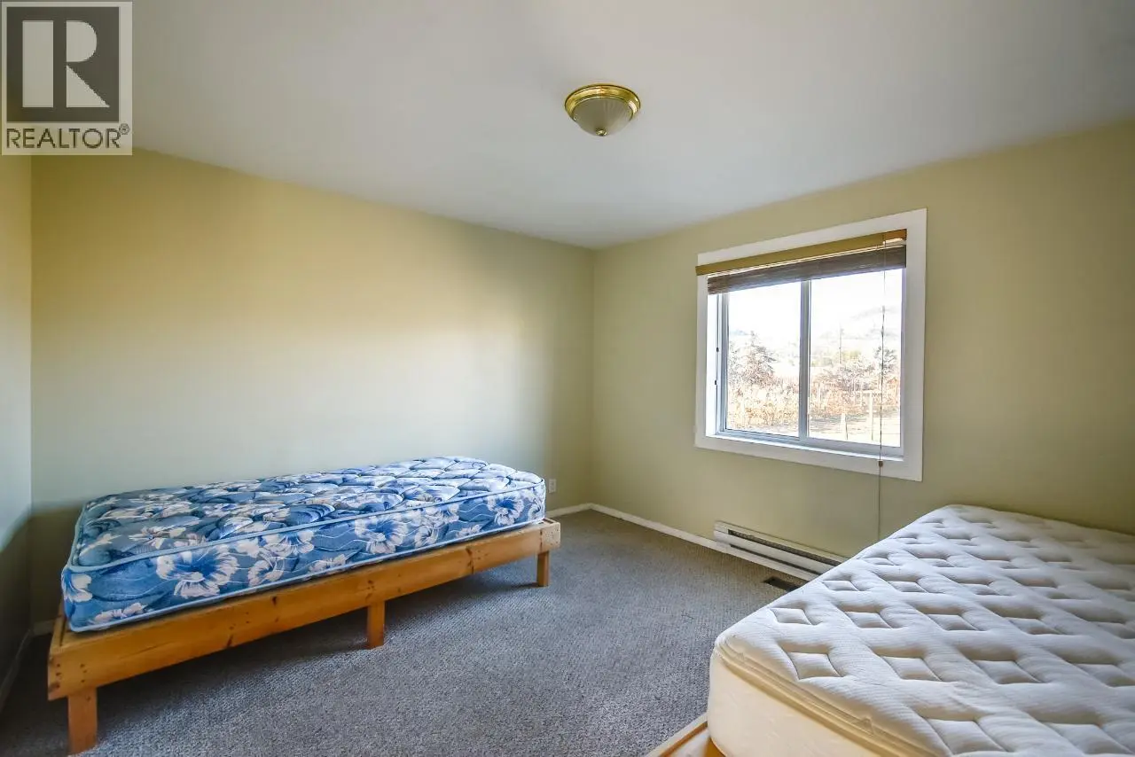 7231 Island Road. Oliver, British Columbia