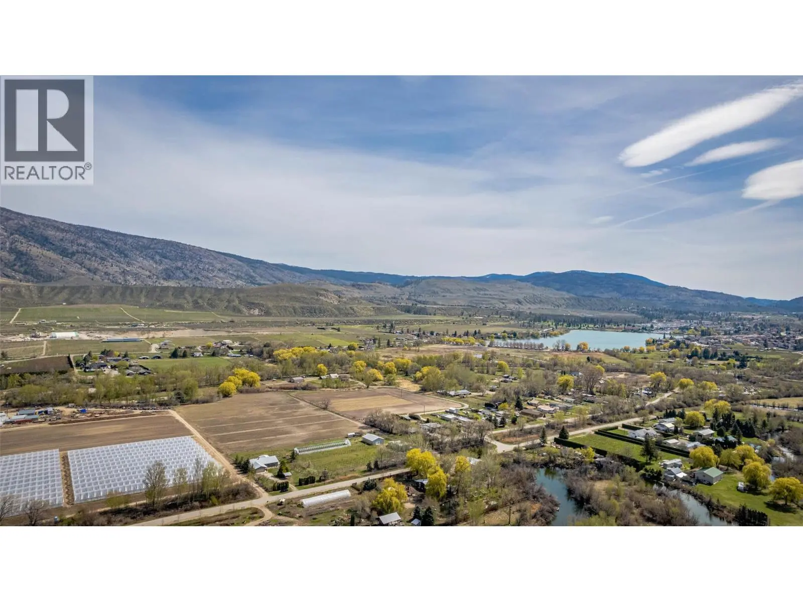 7231 Island Road. Oliver, British Columbia
