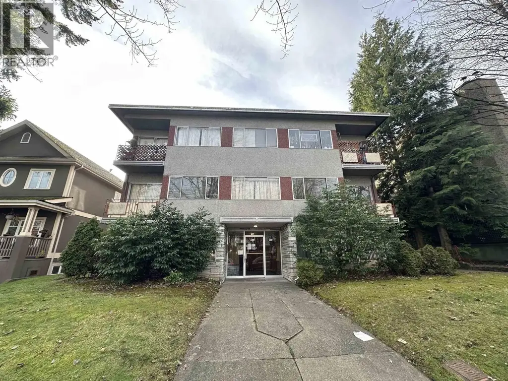 958 E Broadway, Vancouver