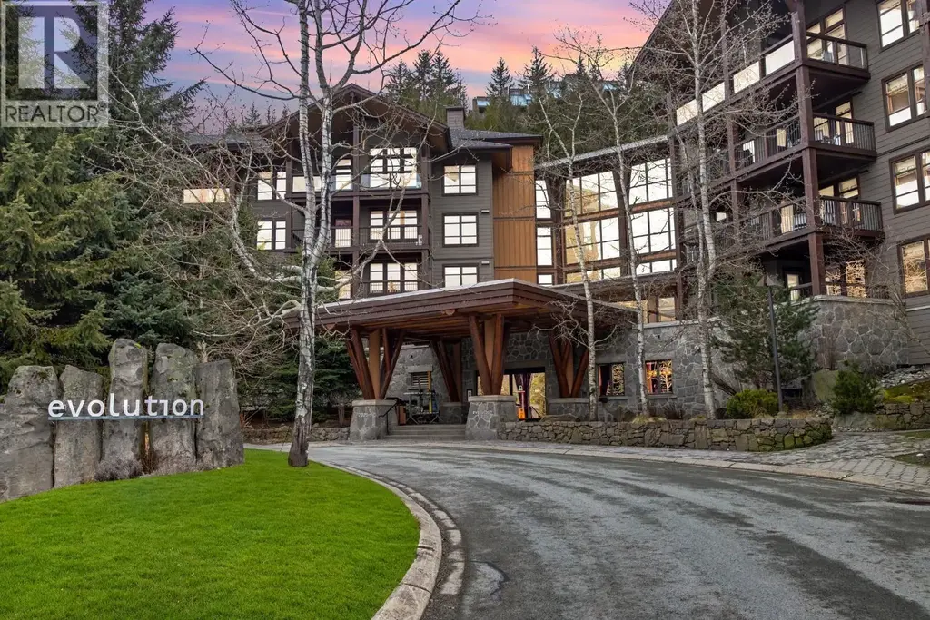 301b 2020 London Lane, Whistler