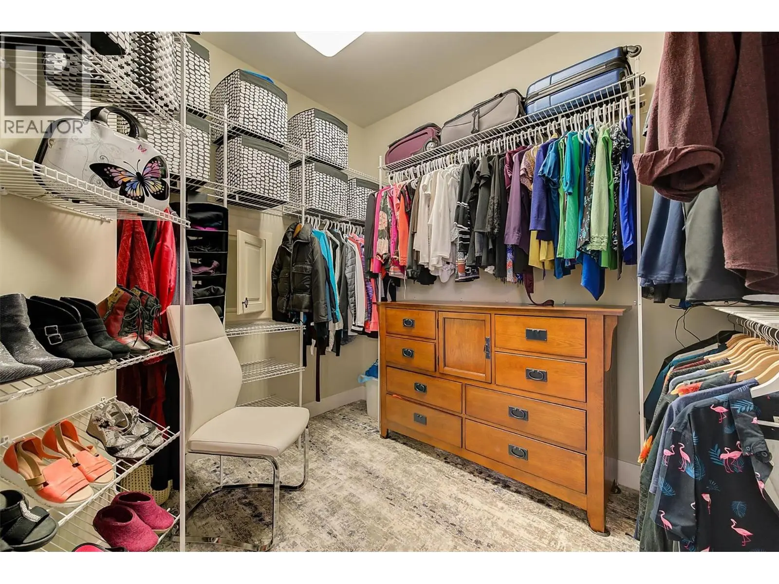 6148 Lipsett Avenue. Peachland, British Columbia
