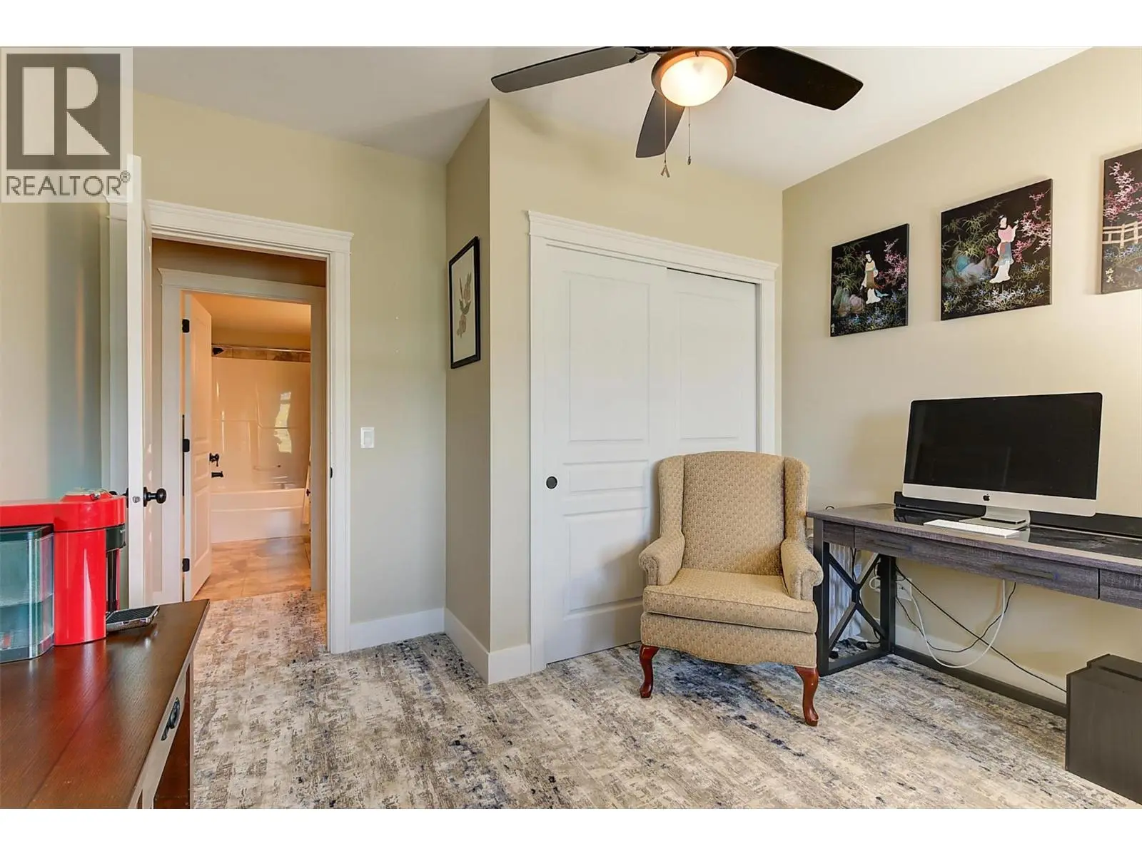 6148 Lipsett Avenue. Peachland, British Columbia