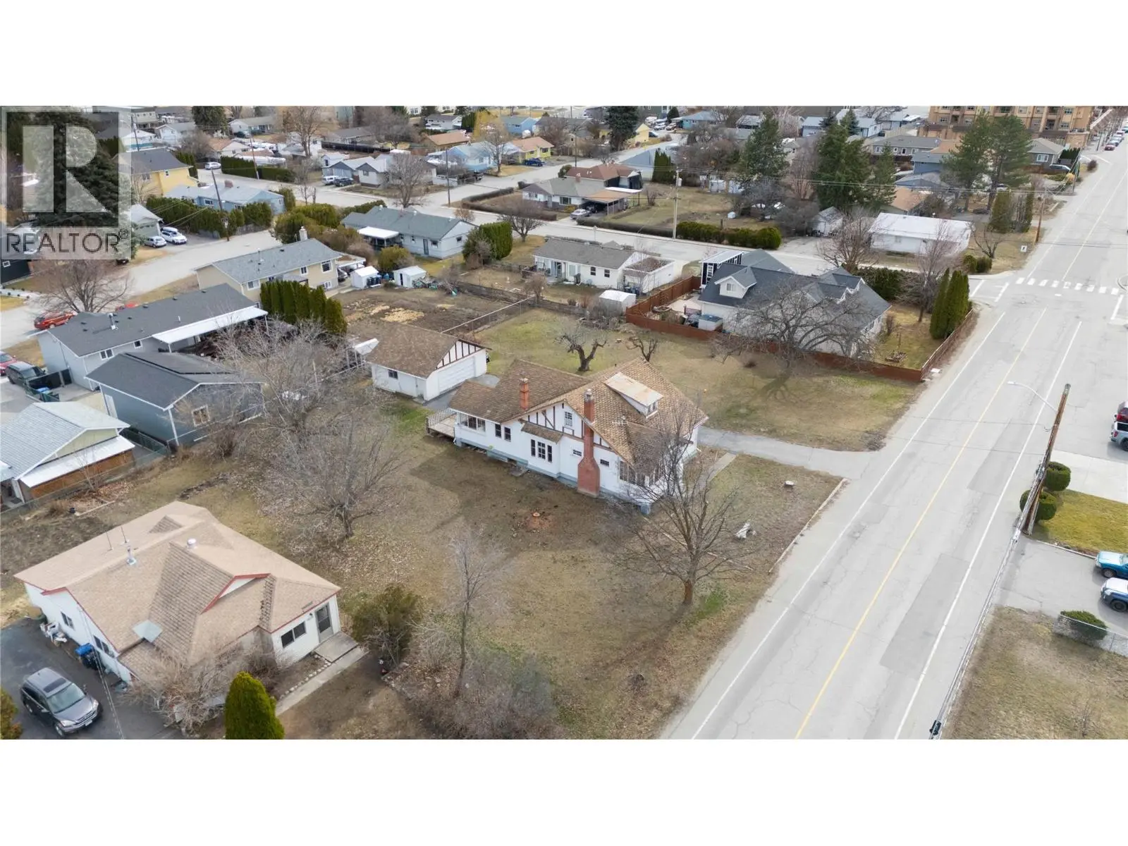 14211 Victoria Road. Summerland, British Columbia
