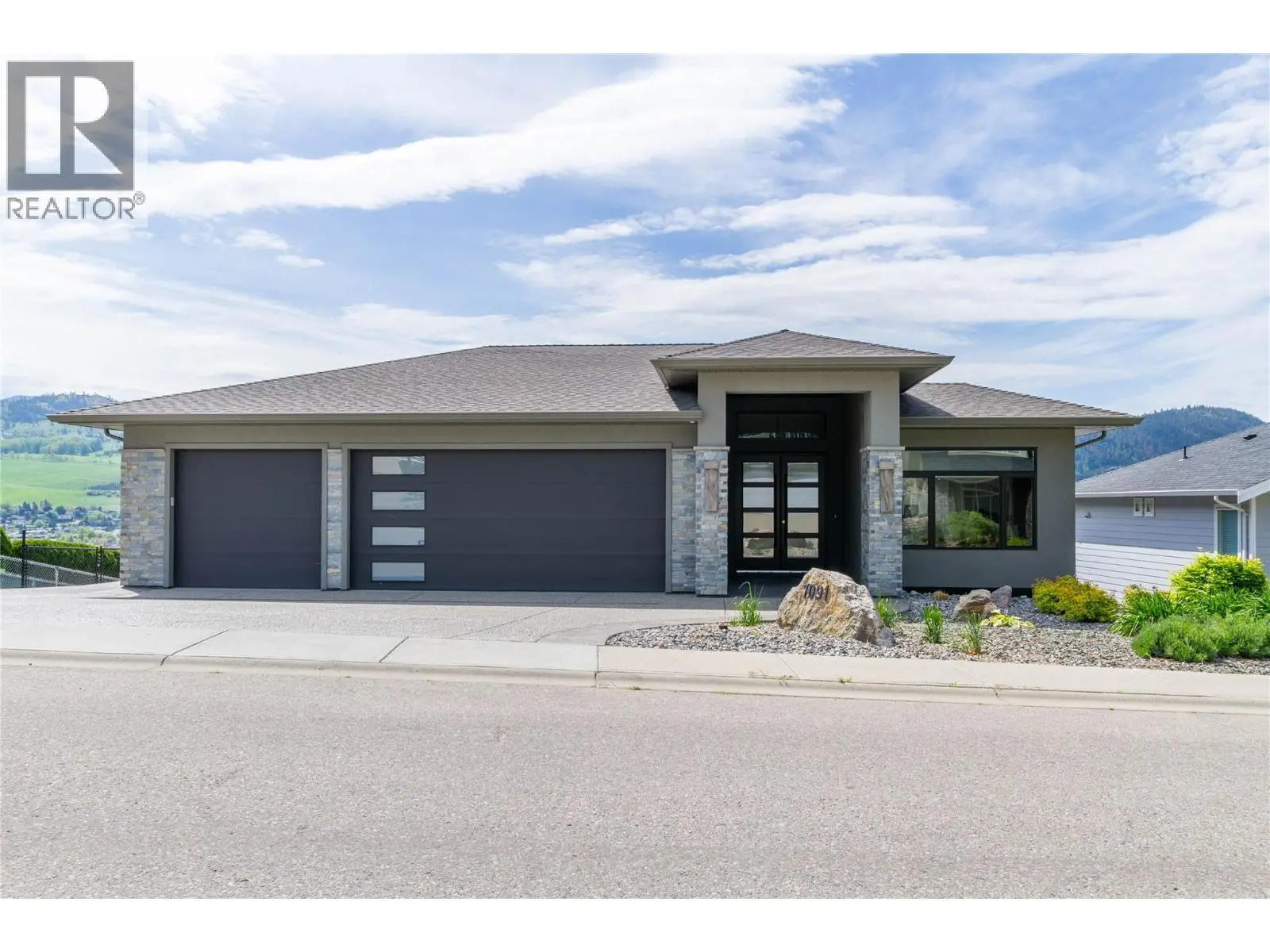 Photo of Listing #10381029