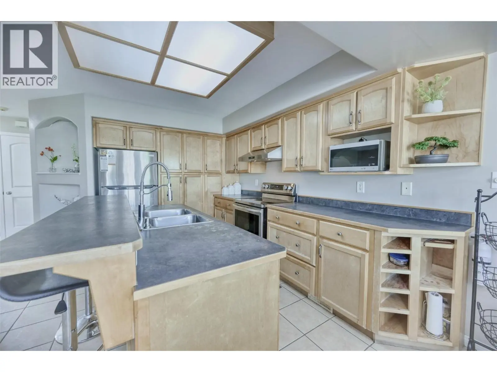 270 Willows Place. Oliver, British Columbia
