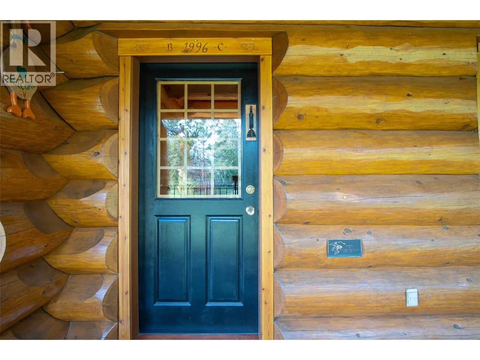 20 Valeview Road. Lumby, British Columbia