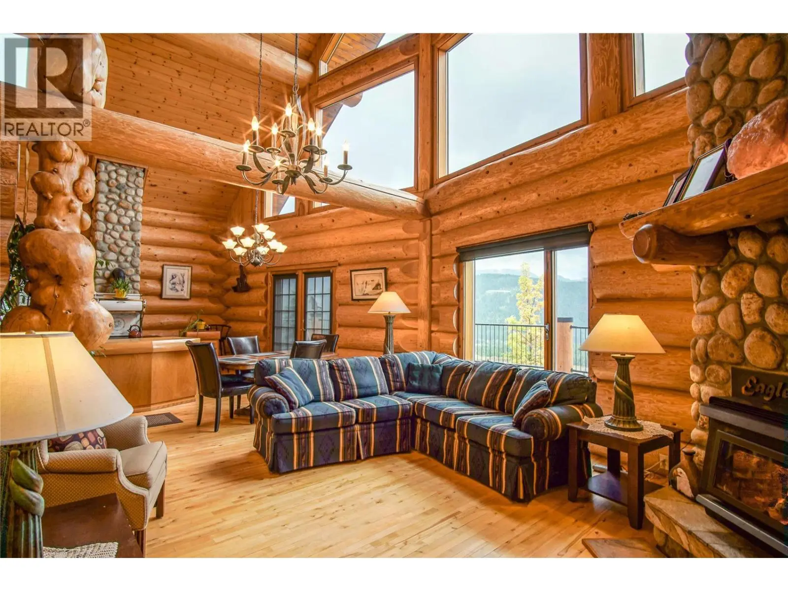 20 Valeview Road. Lumby, British Columbia