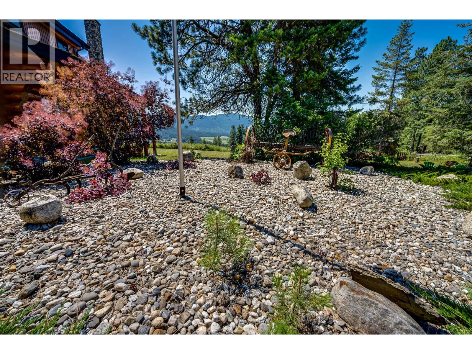 20 Valeview Road. Lumby, British Columbia