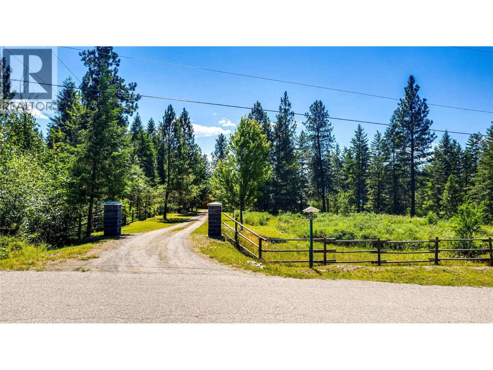 20 Valeview Road. Lumby, British Columbia