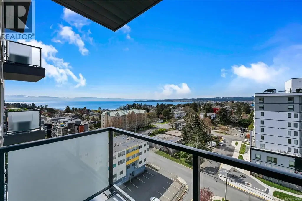 907 622 Admirals Rd, Esquimalt