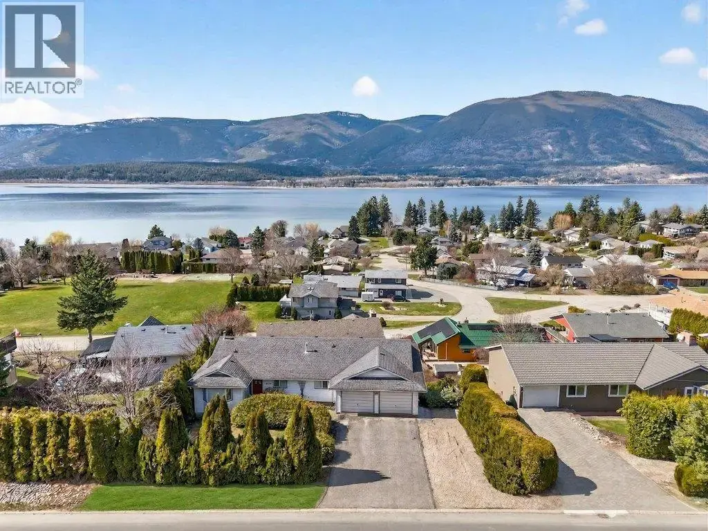 4751 Lakeshore Road Ne, Salmon Arm
