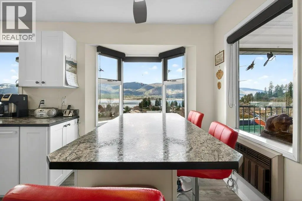 4751 Lakeshore Road Ne. Salmon Arm, British Columbia