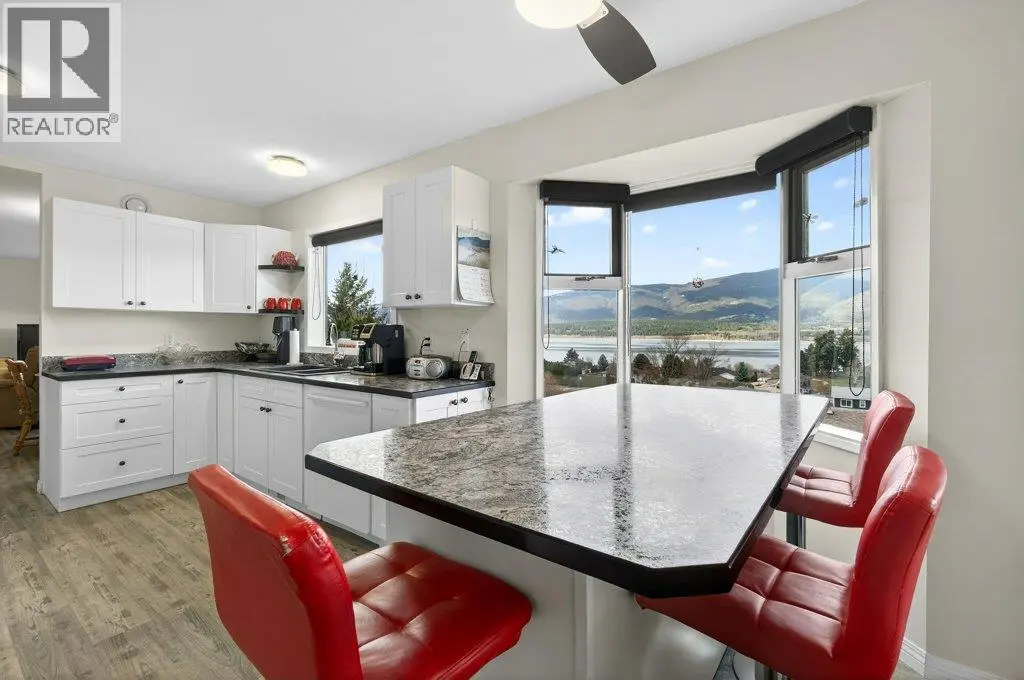 4751 Lakeshore Road Ne. Salmon Arm, British Columbia