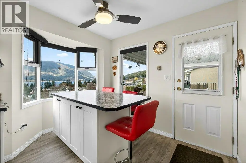 4751 Lakeshore Road Ne. Salmon Arm, British Columbia