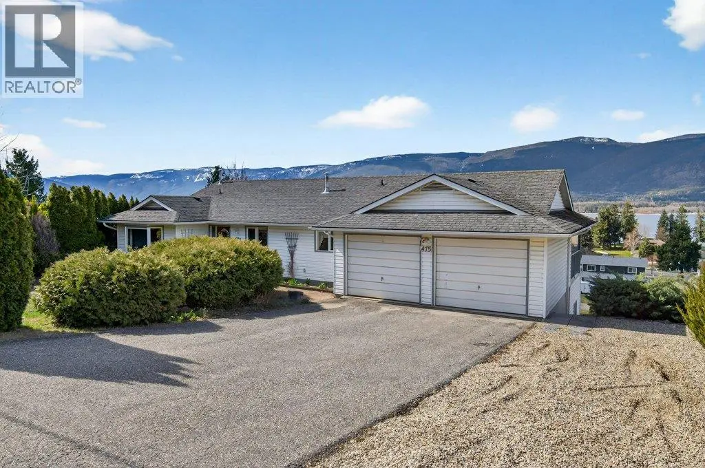 4751 Lakeshore Road Ne. Salmon Arm, British Columbia