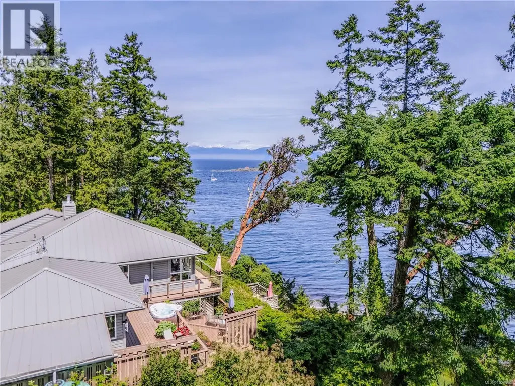 1130 Berry Point Rd, Gabriola Island