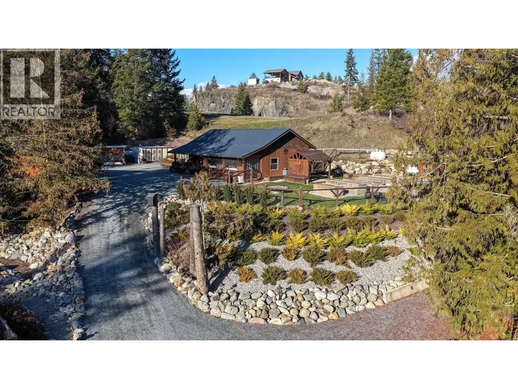 1627 Hood Road, Creston