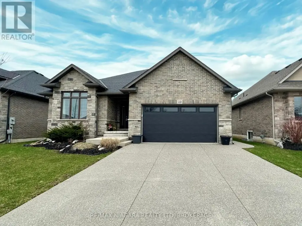 30 Renfield Street, Port Colborne (Sugarloaf)
