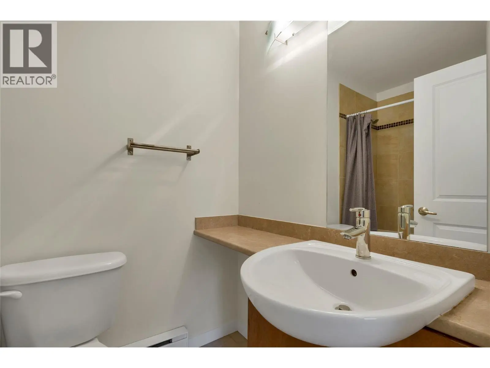 4205 27 Street Unit# 103. Vernon, British Columbia
