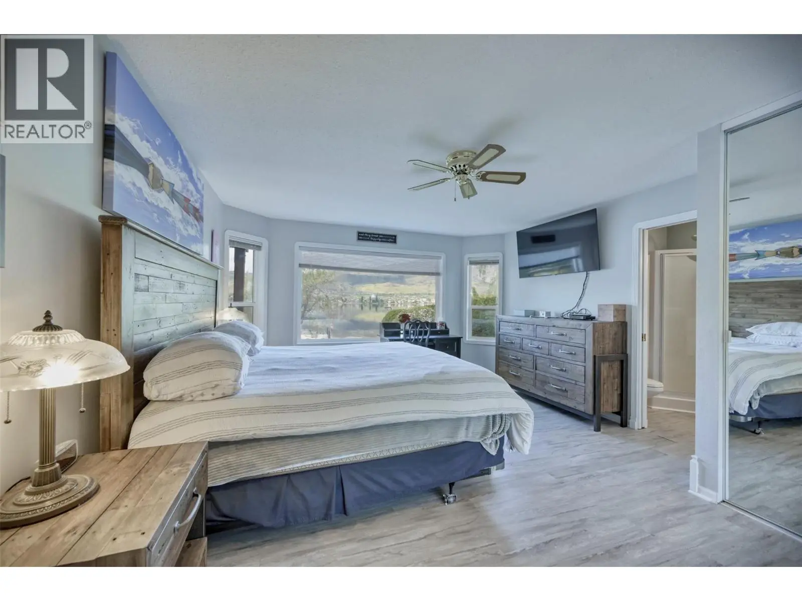 45 Harbour Key Drive. Osoyoos, British Columbia