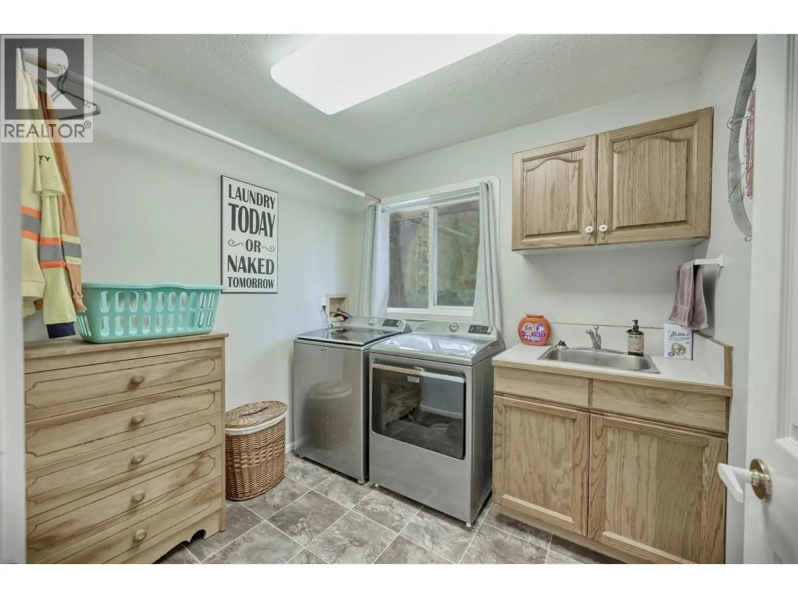 45 Harbour Key Drive. Osoyoos, British Columbia