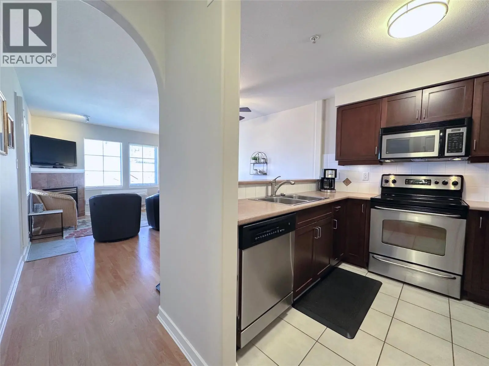 7600 Cottonwood Drive Unit# 425. Osoyoos, British Columbia