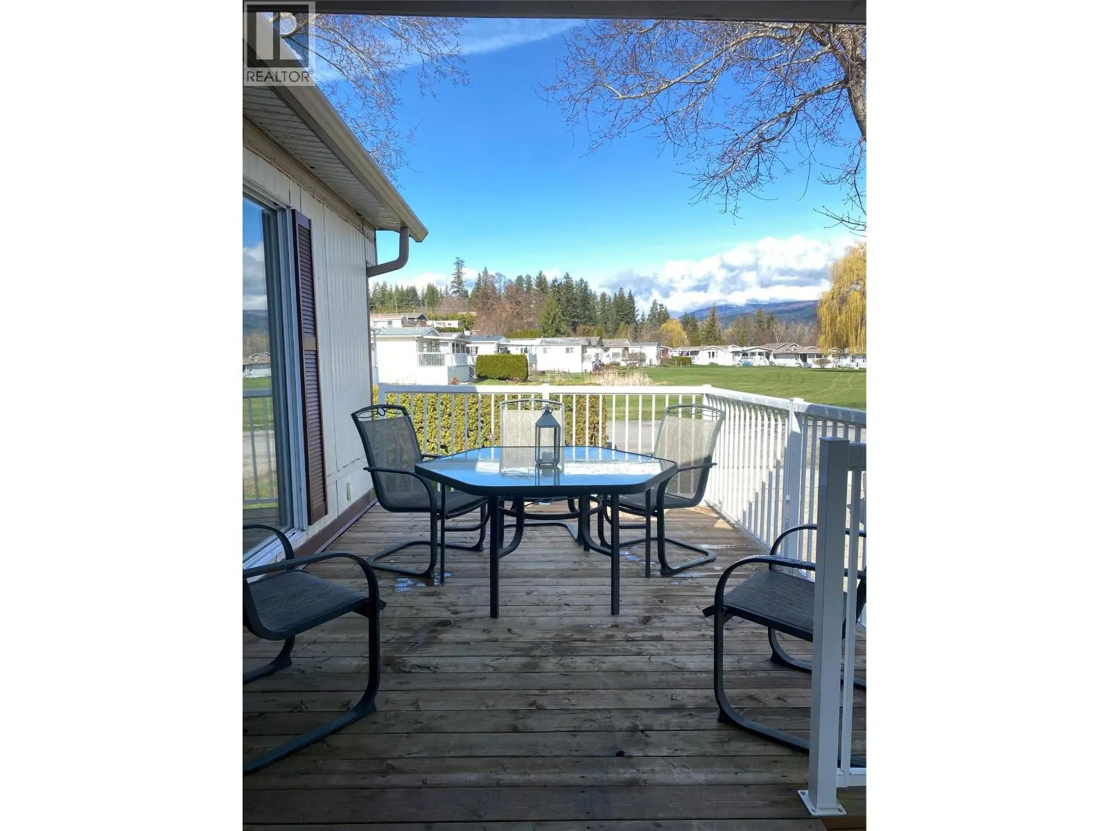 2932 Buckley Road Unit# 12. Sorrento, British Columbia