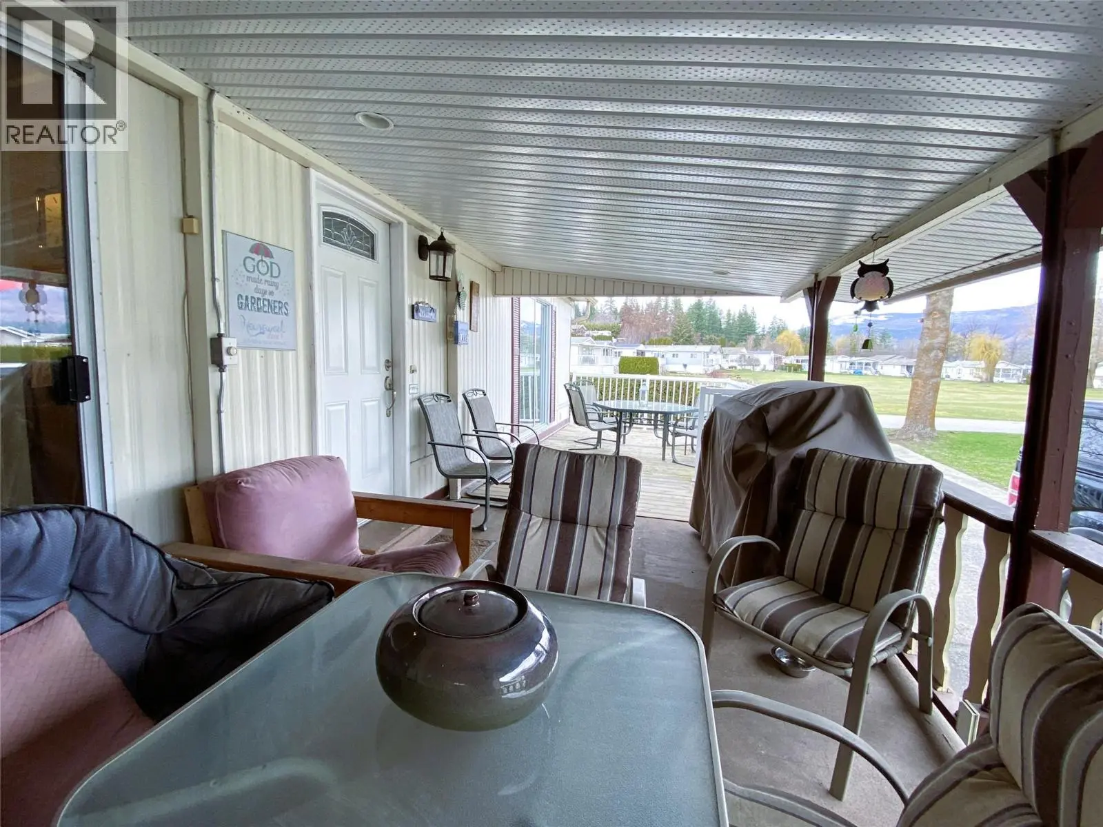 2932 Buckley Road Unit# 12. Sorrento, British Columbia
