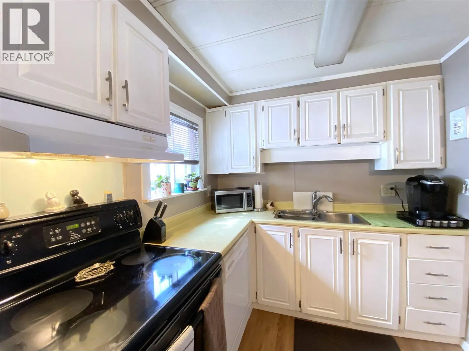 2932 Buckley Road Unit# 12. Sorrento, British Columbia