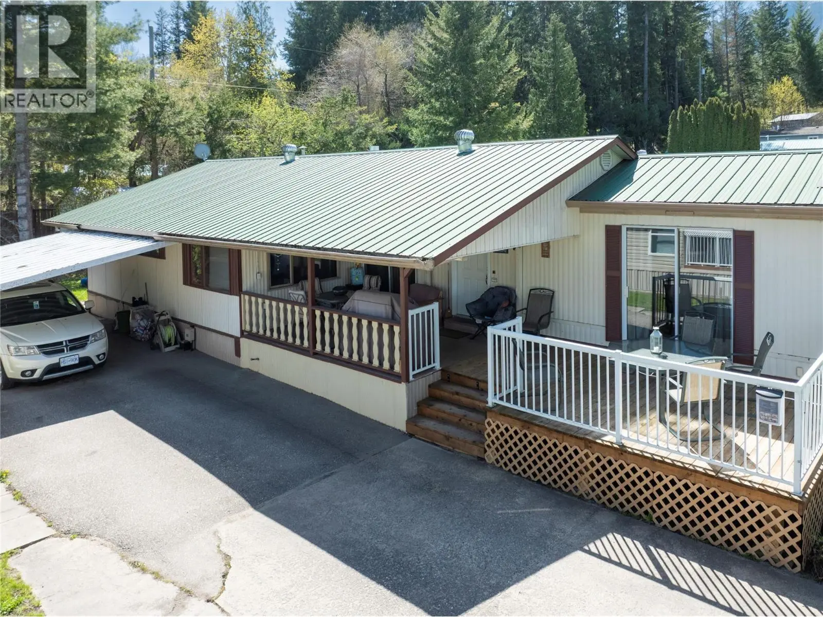 2932 Buckley Road Unit# 12. Sorrento, British Columbia