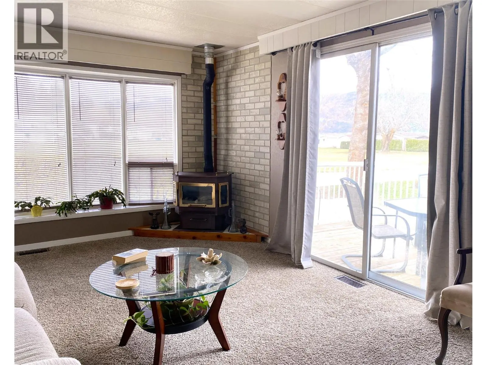 2932 Buckley Road Unit# 12. Sorrento, British Columbia