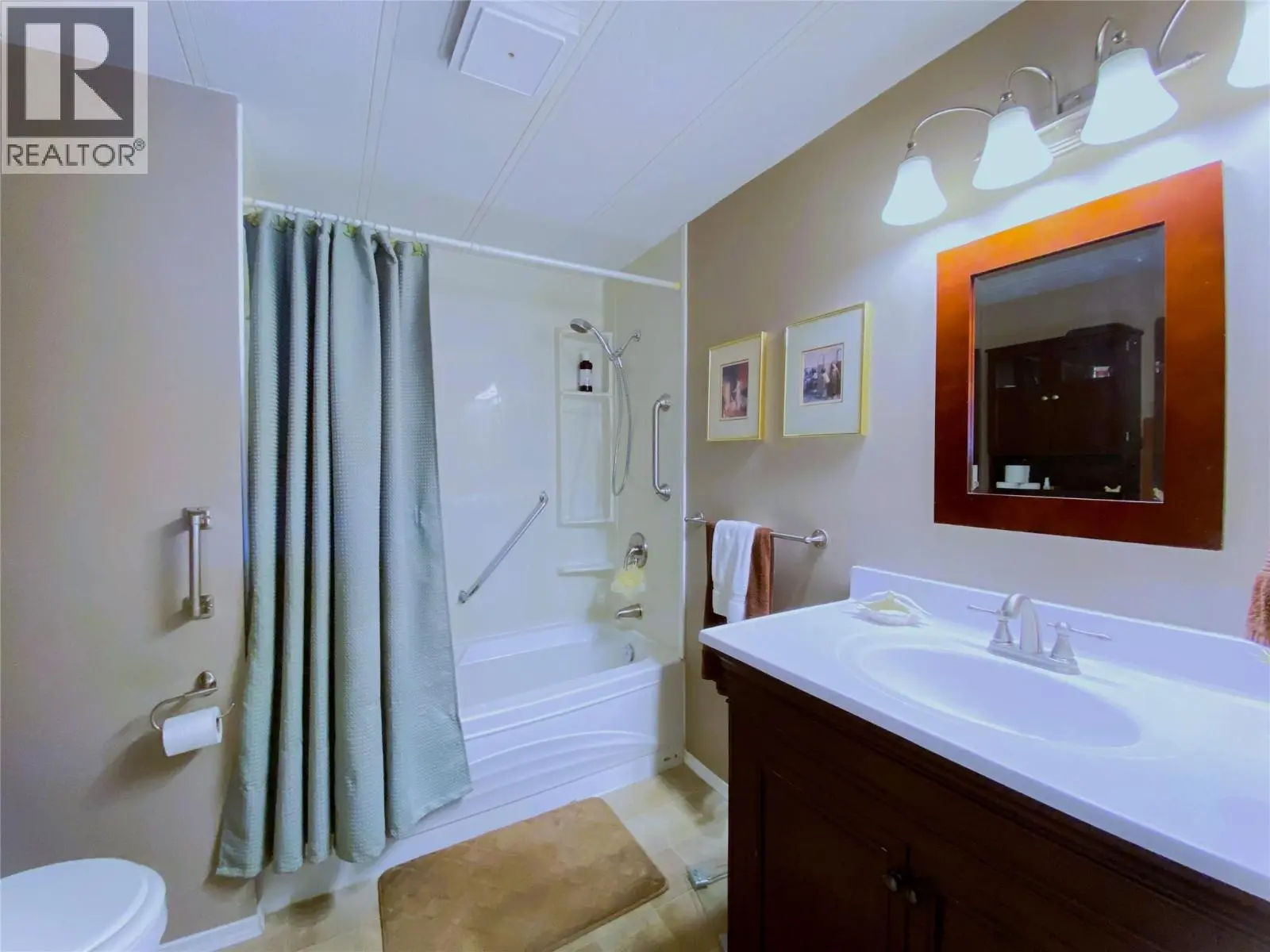 2932 Buckley Road Unit# 12. Sorrento, British Columbia
