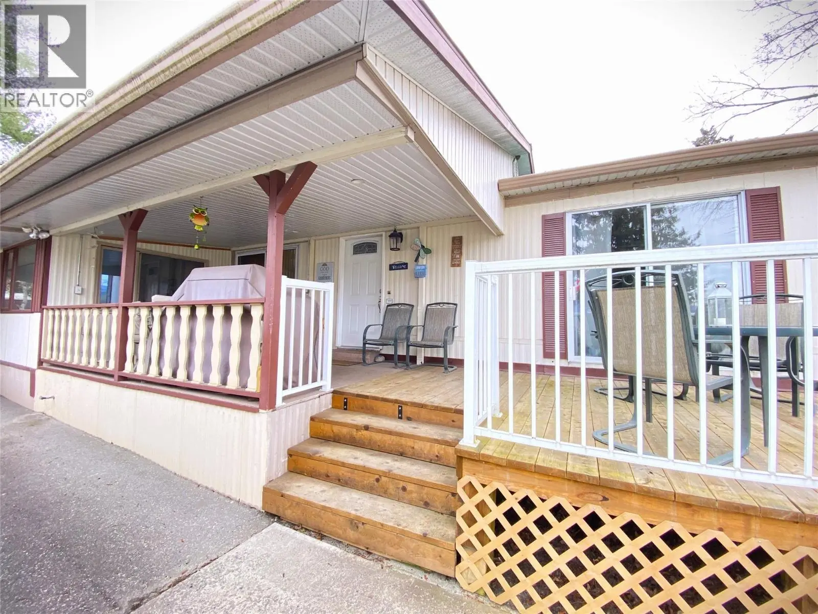 2932 Buckley Road Unit# 12. Sorrento, British Columbia
