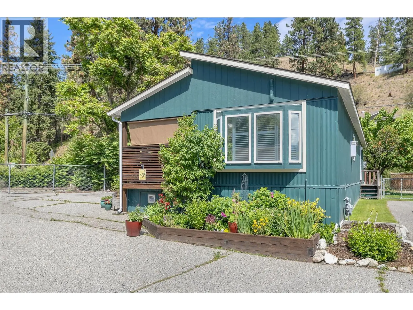 6663 Highway 97 S Unit# 11. Peachland, British Columbia