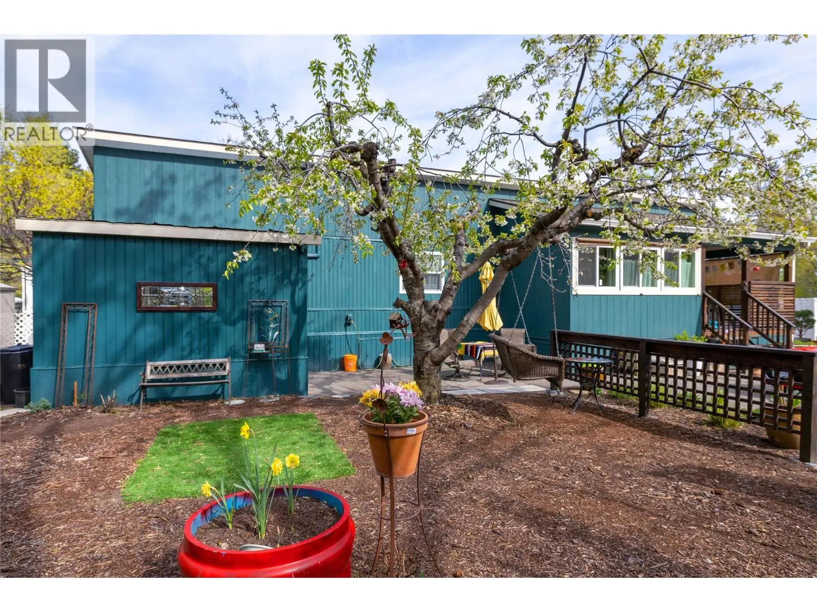6663 Highway 97 S Unit# 11. Peachland, British Columbia