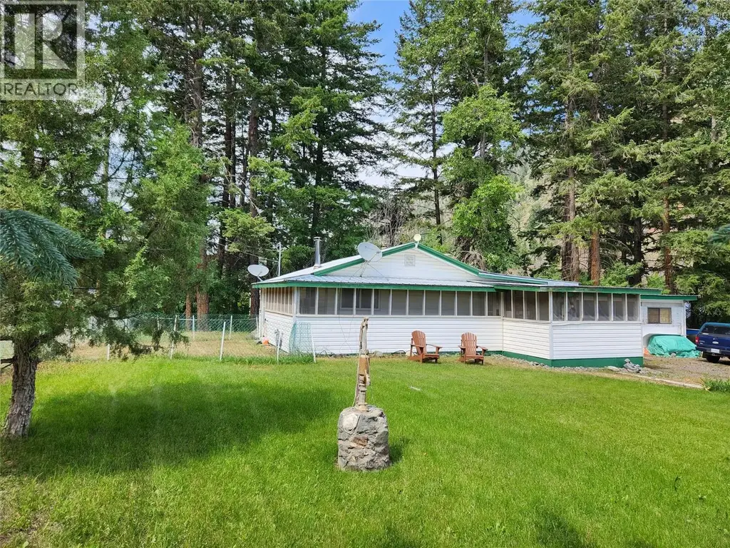 1483 Main Street, Olalla