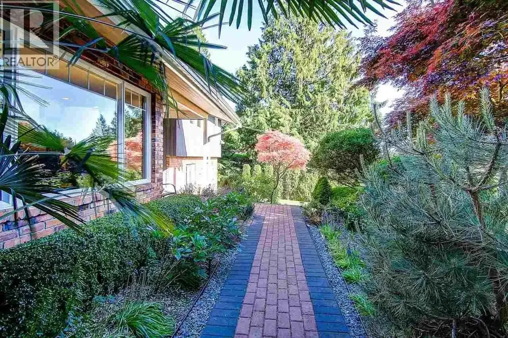 4730 Willow Creek Road, West Vancouver