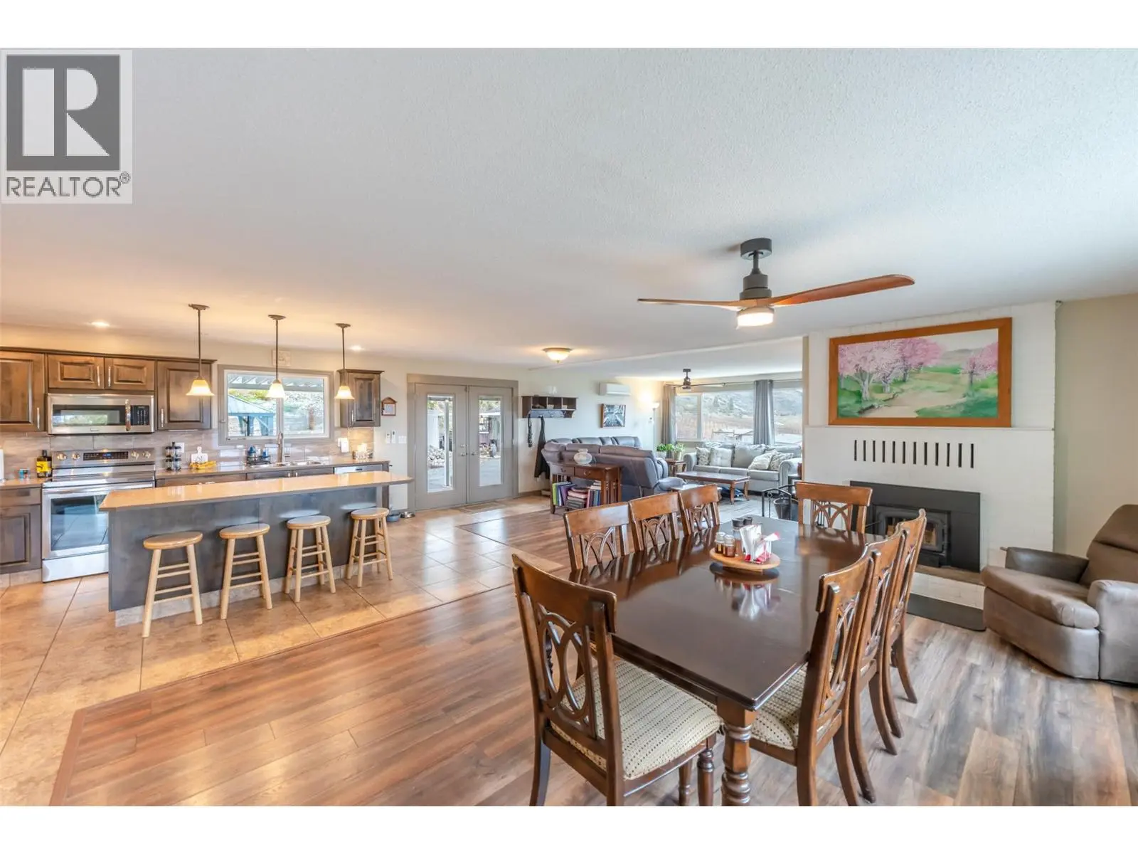 1418 Fairview Road. Oliver, British Columbia